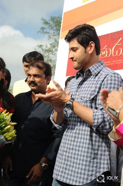 Srimanthudu-Movie-Team-at-HBC-Chak-De-India-Ride